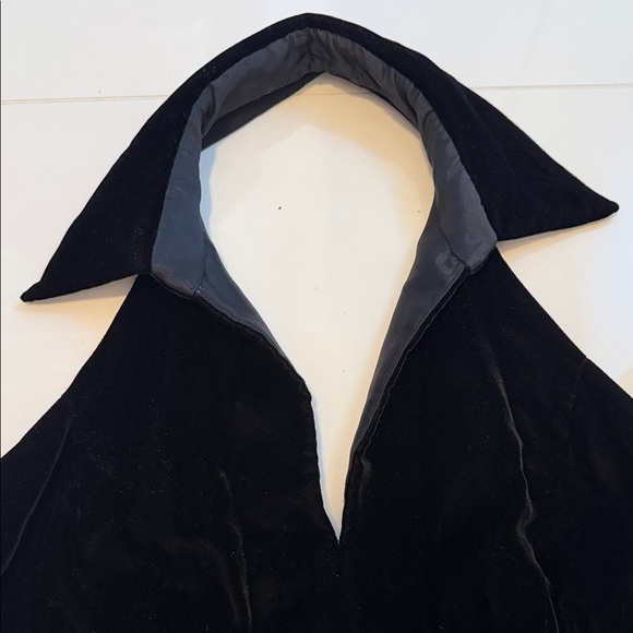 Carmen Marc Valvo Black Halter Blouse - Picture 7 of 7